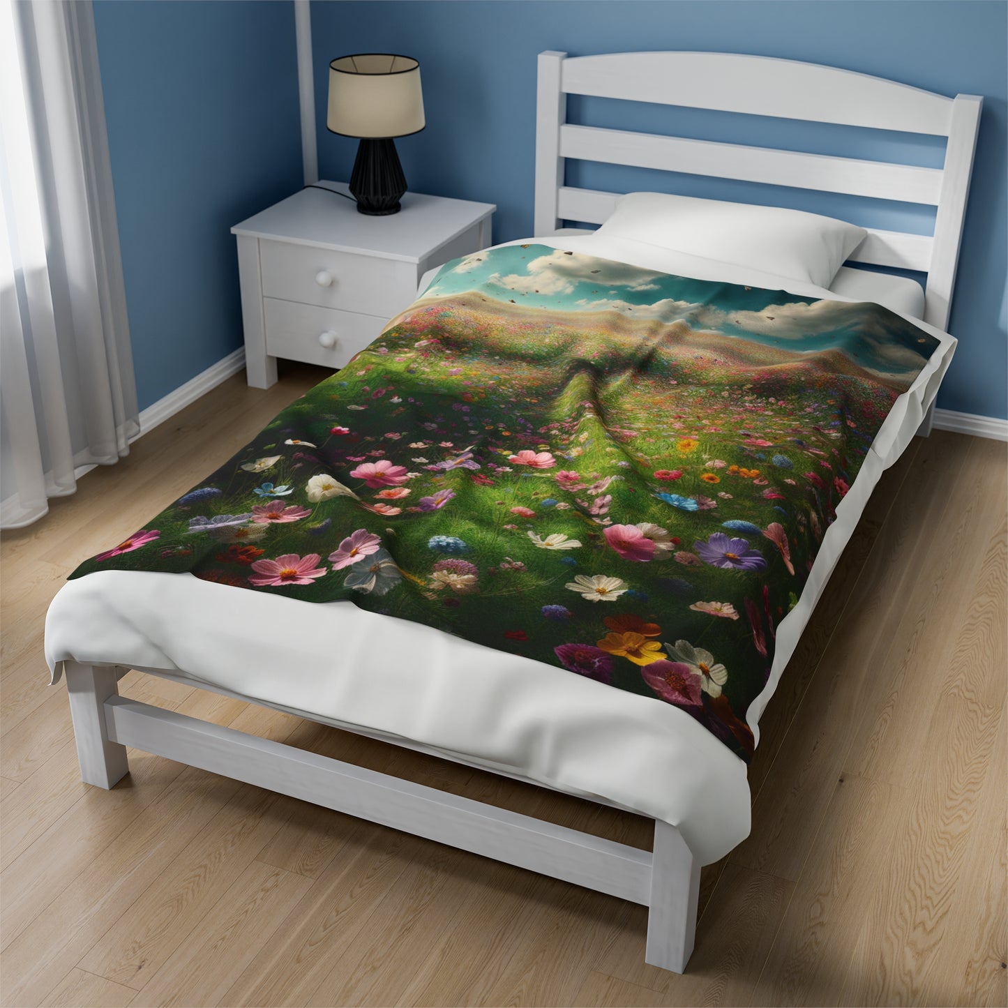 Floral Fields Velveteen Plush Blanket - Cozy Home Decor for Nature Lovers